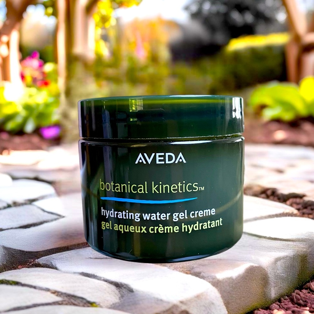 New AVEDA Botanical Kinetics hydrating water gel cream